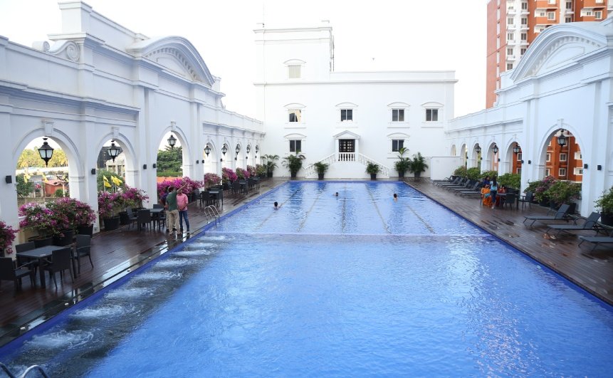 golden-opulence-gallery
